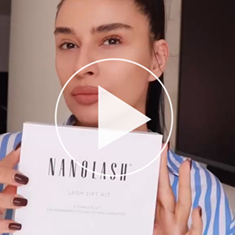 Women sharing their experience with Nanolash